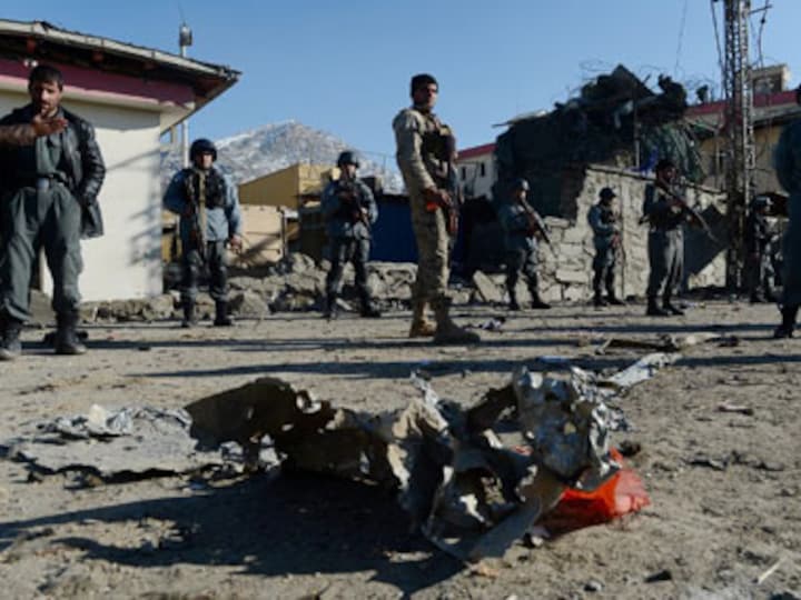 Taliban attack in Afghan govt compound, 10 feared dead