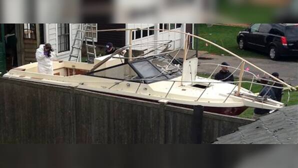 'No gunfire, Boston bombings suspect was unarmed when caught'