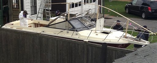 'No gunfire, Boston bombings suspect was unarmed when caught' 'No gunfire, Boston bombings suspect was unarmed when caught'