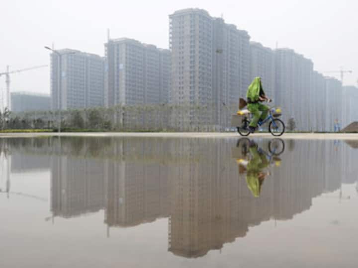 Can't afford a Mumbai home? Well, Fadnavis govt is taxing it out of reach