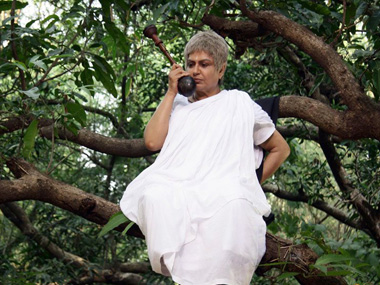 Movie Review: A dead aunty is the life of The Jewellery Box Movie Review: A dead aunty is the life of The Jewellery Box