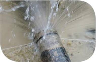 Water pipeline bursts in Mumbai, kills 1
