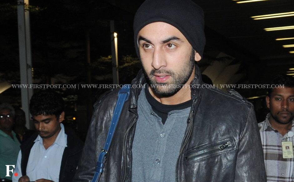 Ranbir Kapoor returned from Vancouver after attending the TOIFA ceremony and was spotted leaving Chhatrapati Shivaji International Airport on the wee hours of Wednesday. Sachin Gokhale/Firstpost 