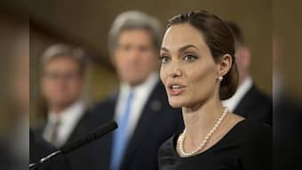 Angelina Jolie has double mastectomy to elude cancer