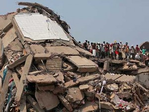 Building collapse death toll rises to 450 in Bangladesh Building collapse death toll rises to 450 in Bangladesh