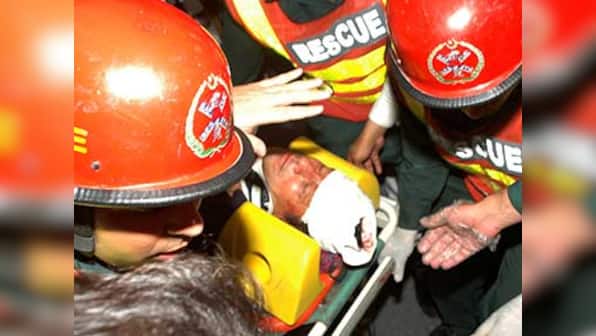 Imran Khan injures skull in freak accident during election meet