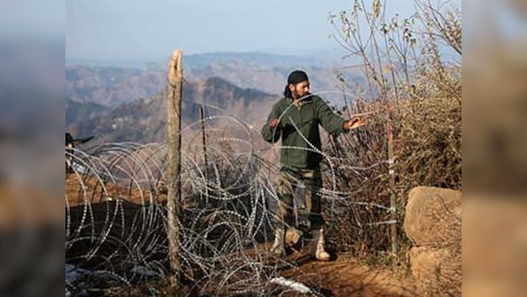 J&K: Pakistan violates ceasefire with heavy firing on LoC, international border
