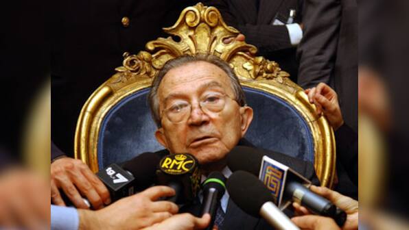 Ex-Italian PM Giulio Andreotti dies aged 94