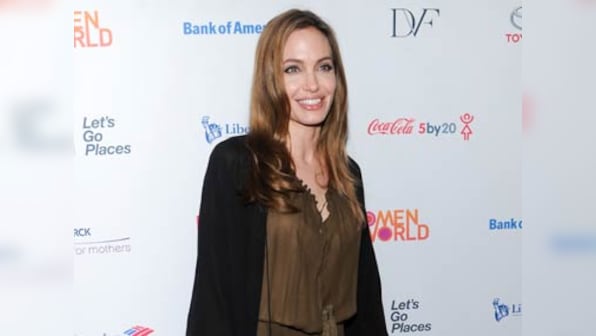 Angelina Jolie's aunt dies of breast cancer
