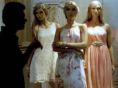 Bribery, the 'speed money' that puts brakes on India's retail growth Bribery, the 'speed money' that puts brakes on India's retail growth