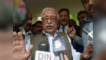 Pak interim PM promises transfer of power to new govt on time