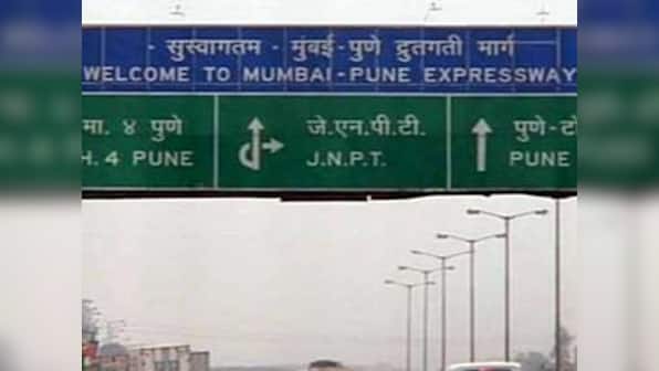 Tragedy on Mumbai-Pune Expressway: Six college students killed in car accident