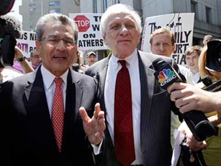Former Goldman exec Rajat Gupta seeks re-trial in insider trading case