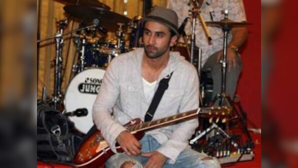 Ranbir 'bribed' director to let him kiss on Madhuri's cheeks