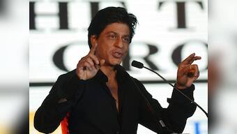 Now, Shah Rukh Khan turns inspector