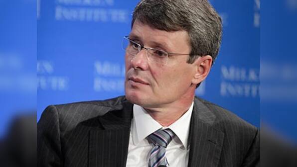 BlackBerry shifting emphasis from smartphones to mobile services
