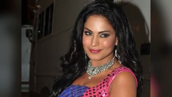 Veena Malik retires from film industry, will only act in religious movies