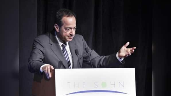 Hedge fund billionaire John Paulson loses big on gold