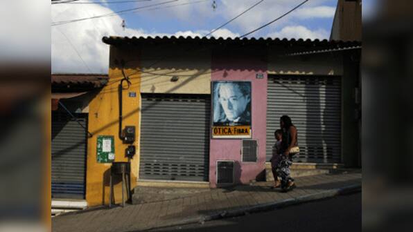 Brazilian drug mafia shut down shops, schools in Rio
