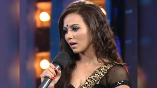 Sana Khan charged for attempted kidnapping of a girl, goes missing