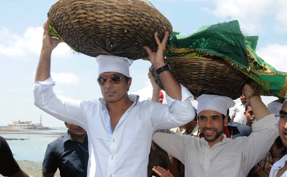 Sonu Sood and Tushar Kapoor visited the Haji Ali Dargah to celebrate the success of Shootout at Wadala. SachinGokhale/Firstpost