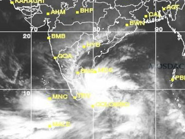 Odisha puts 10 coastal districts on cyclone alert Odisha puts 10 coastal districts on cyclone alert