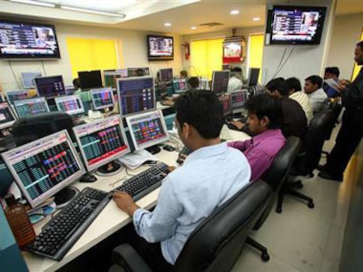 Indian brokerages should read this, before flocking to social media