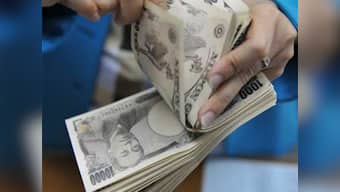 As yen hits 100 to US$, get ready for more currency wars