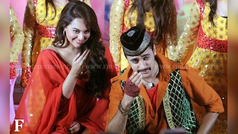 Images: Sonakshi and Imran play it up at the launch of 'Tayyab Ali'