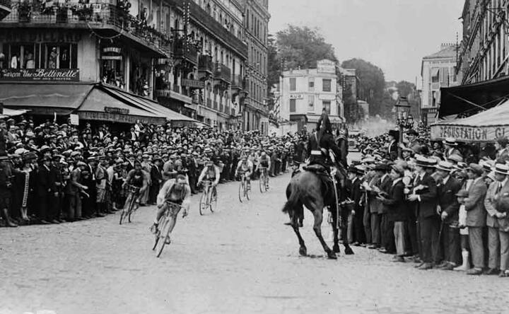 Rare images taking you through 100 years of the Tour de France
