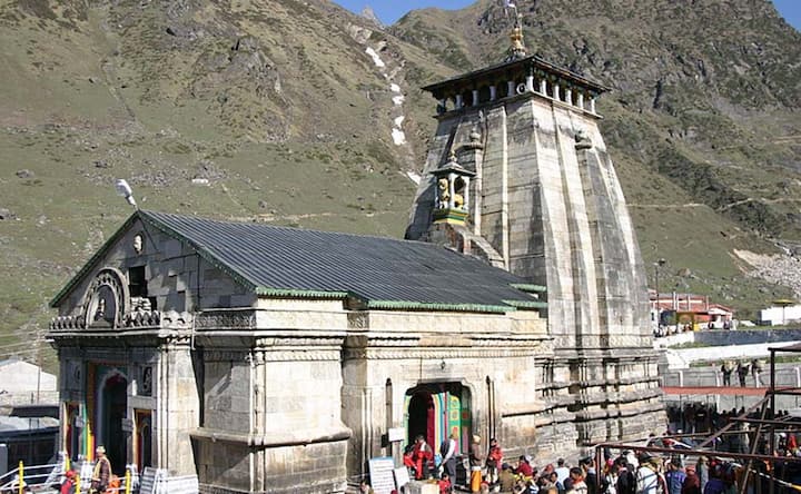 Photos: Kedarnath temple before and after the Uttarakhand floods