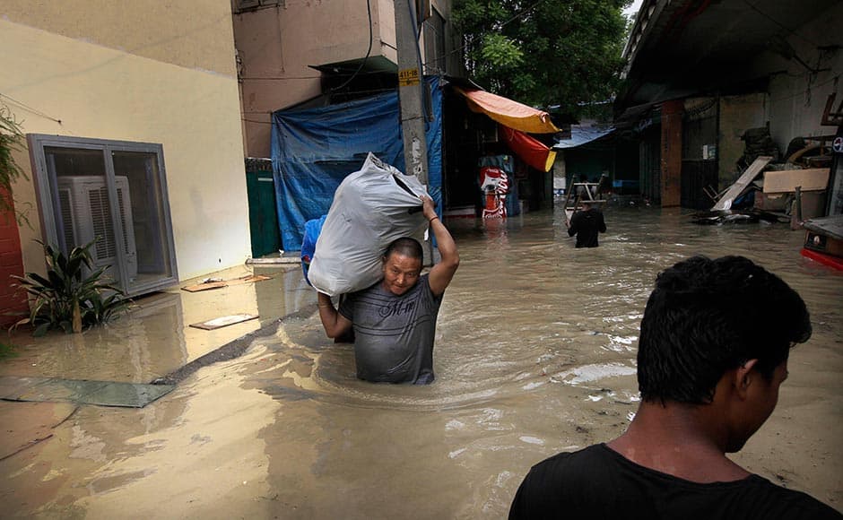 Images Yamuna over 207 metres, North Delhi flooded Photos News