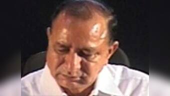 Gujarat Congress wants minister out, meets Mukherjee