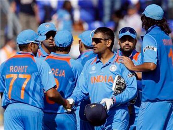 Dhoni has Ganguly's touch but with a difference