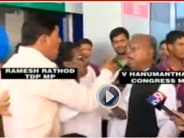 Photo-op politics: For netas, push comes to shove in Uttarakhand Photo-op politics: For netas, push comes to shove in Uttarakhand