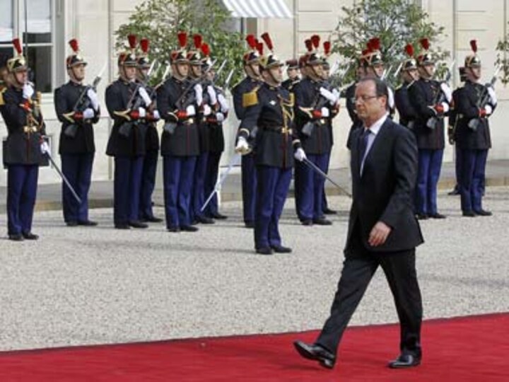France's Hollande on Japan visit to push nuke ties