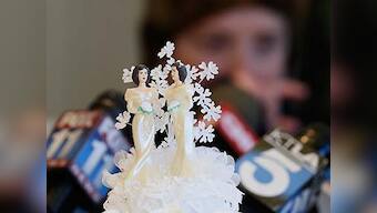 DOMA struck down: US gay couples can now get green cards for Indian spouses