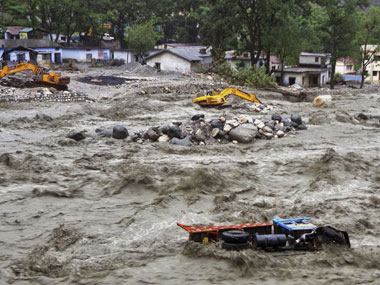 Uttarakhand floods: NDRF, ITBP have rescued 32,772 people so far Uttarakhand floods: NDRF, ITBP have rescued 32,772 people so far