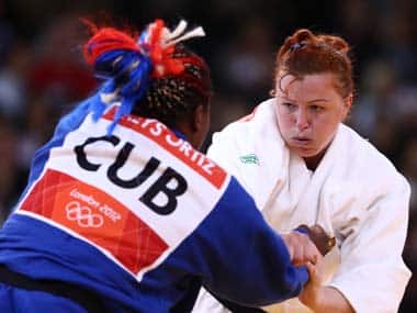 Elena Ivashchenko (R), 28, a four-time European champion (2007, 2009, 2011, 2012), jumped from the 15th floor in the Siberian city of Tyumen. Getty Images