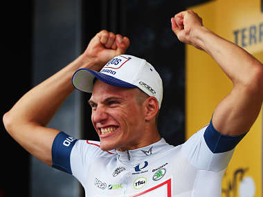 Contador down as Kittel wins chaotic Tour start Contador down as Kittel wins chaotic Tour start