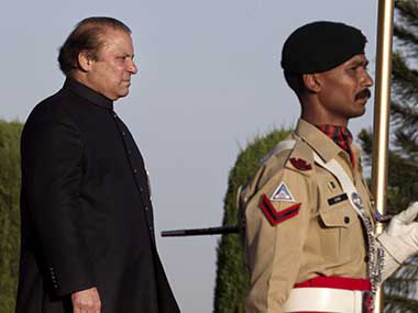 Nawaz Sharif promises to improve economy, end drones strikes Nawaz Sharif promises to improve economy, end drones strikes