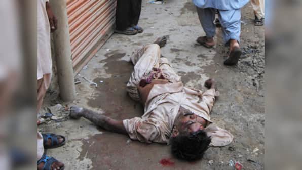 2 policemen killed in Pakistan blast