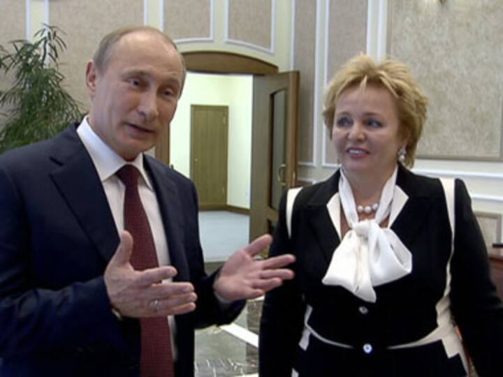 Vladimir Putin attends ballet with wife, then announces divorce