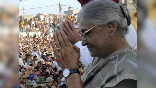 Delhi polls: Sheila Dikshit meets Sonia Gandhi