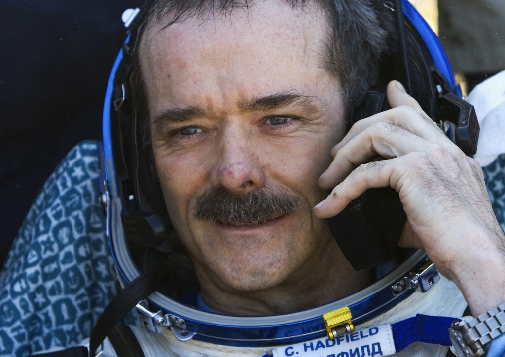 'Space oddity' star, Canadian astronaut Chris Hadfeld set to retire 'Space oddity' star, Canadian astronaut Chris Hadfeld set to retire