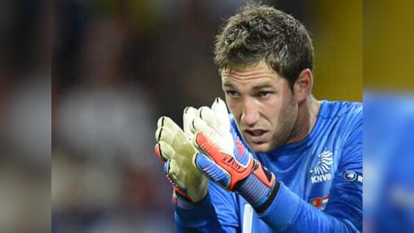 Fulham sign Dutch keeper Stekelenburg