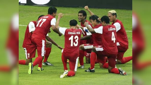 Tahiti puts on paddle party to celebrate international goal