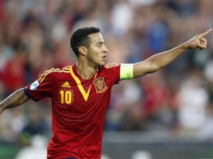 Barcelona's off-season mission: Save Thiago from leaving