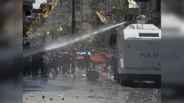 Turkey: Man shot dead during anti-government protest
