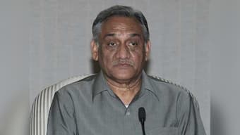 Uttarakhand tragedy: Bahuguna should either lead or go 